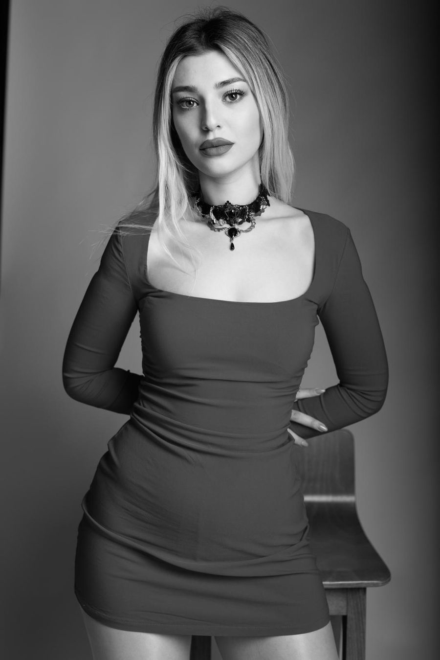 Melike Hurmanlı — stüdyo çekimi